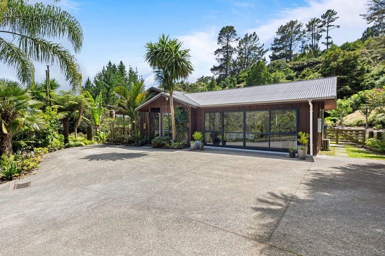 Photo of property in 20 Mccallum Drive, Sandspit, Warkworth, 0982