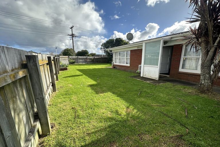 Photo of property in 1/663 Te Atatu Road, Te Atatu Peninsula, Auckland, 0610