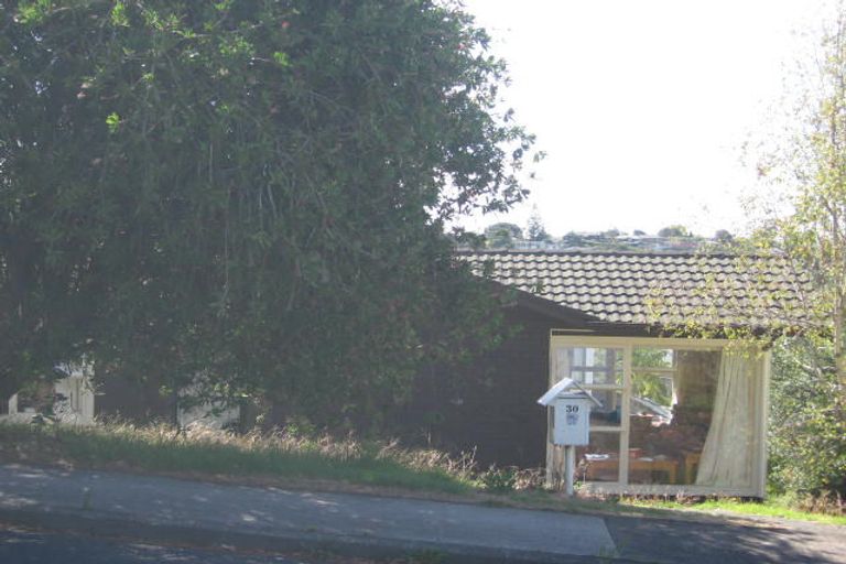 Photo of property in 30 Marlborough Avenue, Glenfield, Auckland, 0629