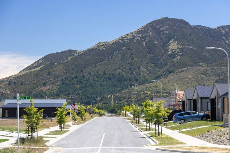 Photo of property in 57 Longview Drive, Lake Hawea, 9382