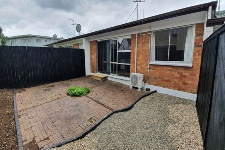 Photo of property in 3/28 Victoria Road, Papatoetoe, Auckland, 2025