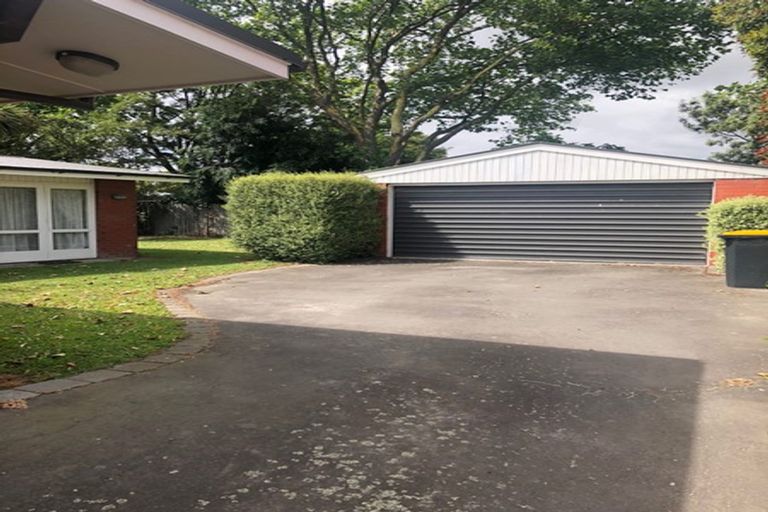 Photo of property in 7 Tuirau Place, Ilam, Christchurch, 8041