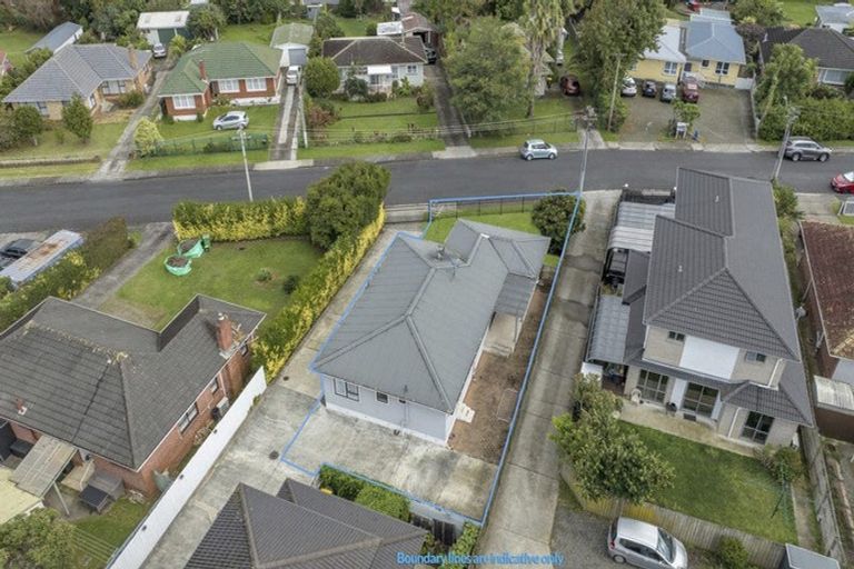 Photo of property in 11 Sunnyside Crescent, Papatoetoe, Auckland, 2025