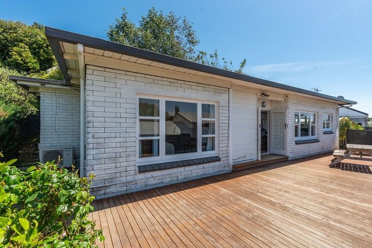 Photo of property in 15 Ratanui Road, Paraparaumu, 5032