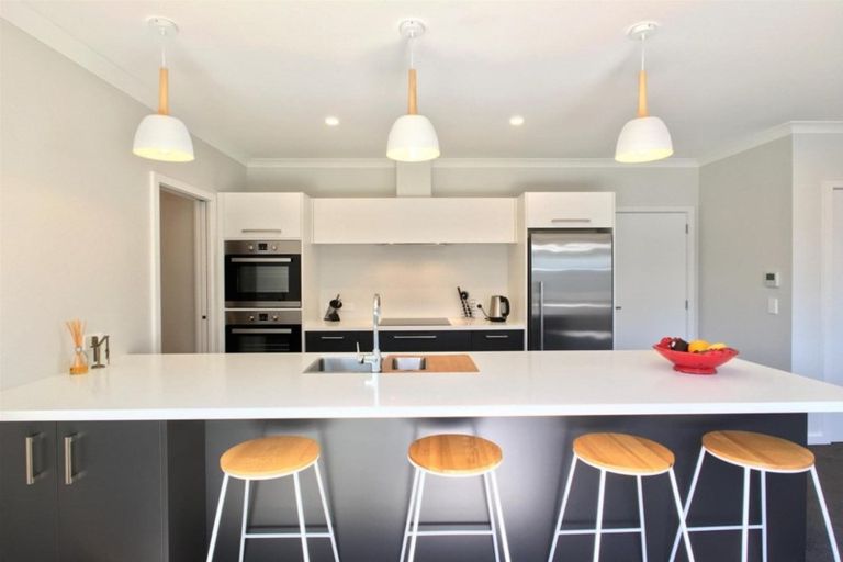 Photo of property in 16 Manganui Place, Te Awa, Napier, 4110