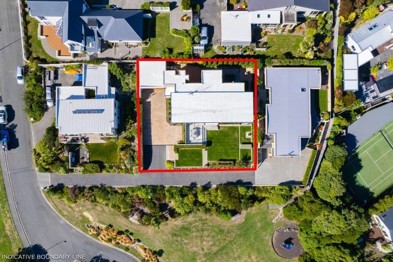 Photo of property in 23a Glendevere Terrace, Redcliffs, Christchurch, 8081