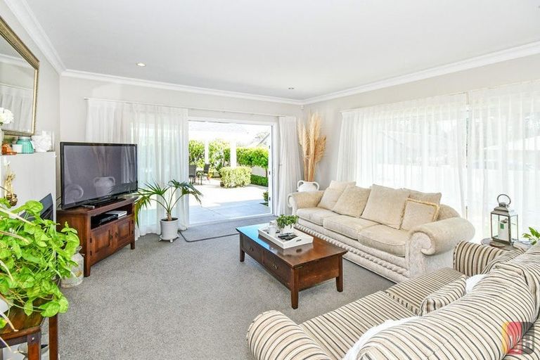 Photo of property in 3 Lees Cove, Karaka, Papakura, 2113