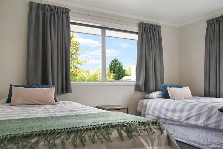 Photo of property in 23 Simons Street, Twizel, 7901