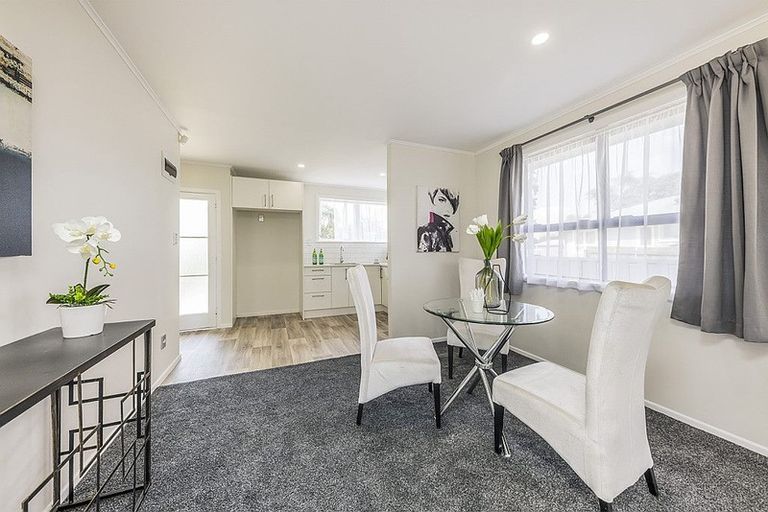 Photo of property in 16 Eastburn Street, Papakura, 2110