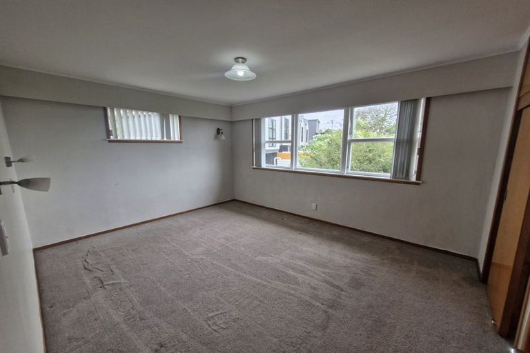 Photo of property in 4 Milich Terrace, Te Atatu South, Auckland, 0610