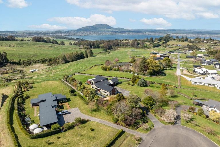 Photo of property in 67 Lomond Grove, Acacia Bay, Taupo, 3385