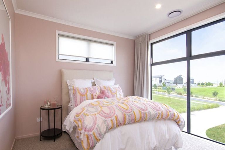 Photo of property in 230 Park Estate Road, Rosehill, Papakura, 2113