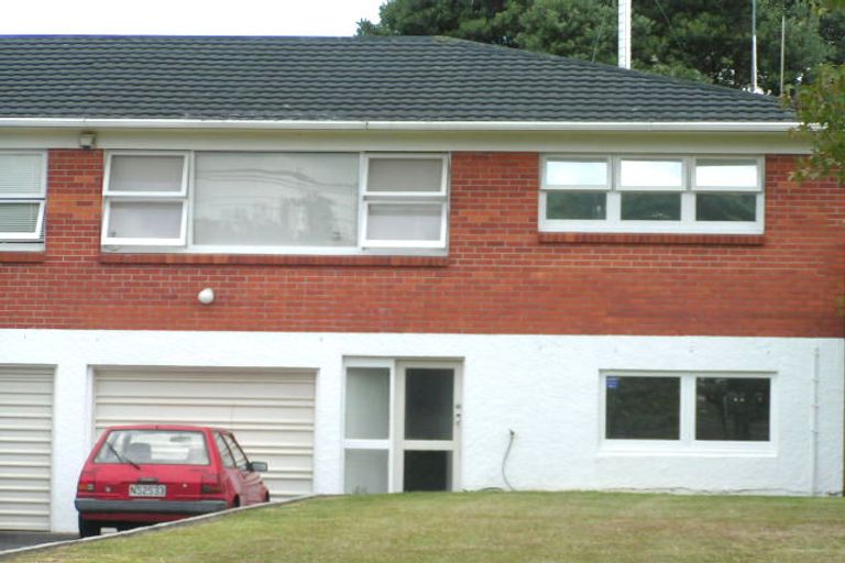 Photo of property in 1/58-64 Richmond Avenue, Northcote Point, Auckland, 0627