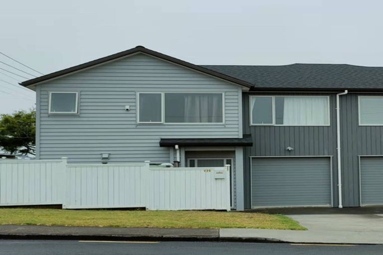 Photo of property in 27 Waterloo Road, Milford, Auckland, 0620