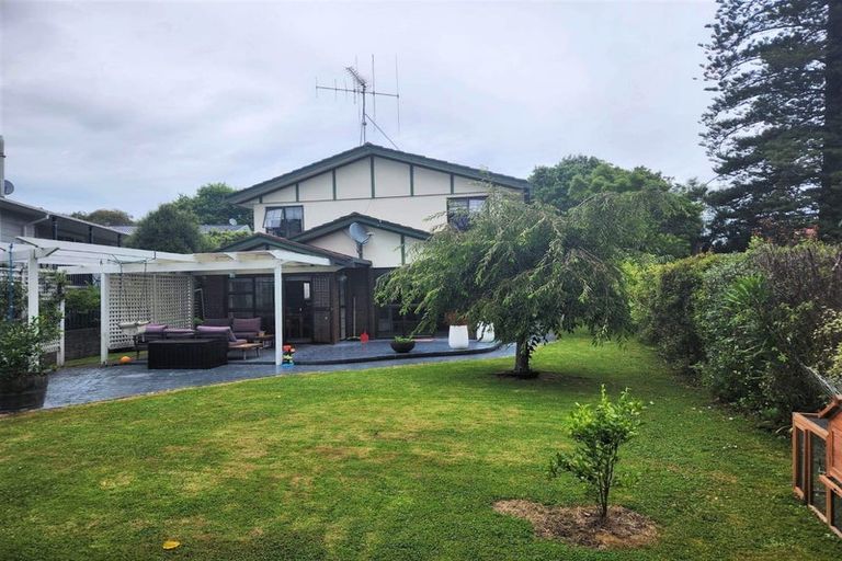 Photo of property in 1 Acton Place, Saint Johns Hill, Whanganui, 4500
