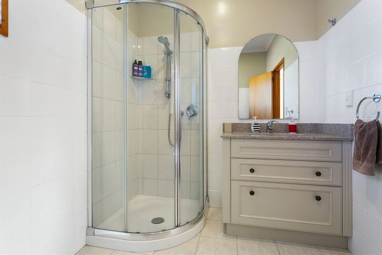 Photo of property in 1 Victoria Street, Cambridge, 3434