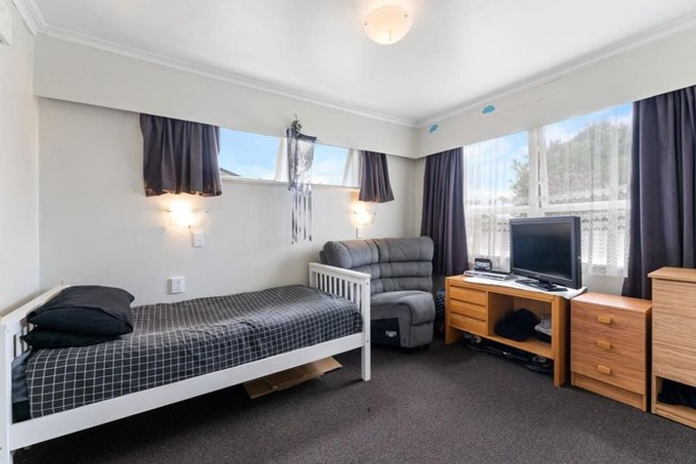 Photo of property in 21 Cornwall Street, Levin, 5510