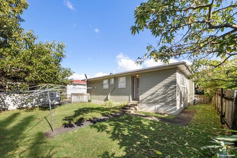 Photo of property in 39 Universal Drive, Henderson, Auckland, 0610