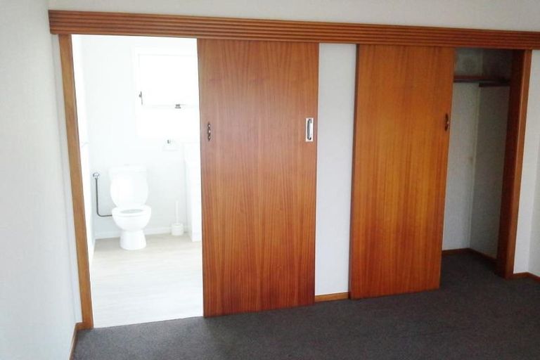 Photo of property in 95 Pendarves Street, New Plymouth, 4310