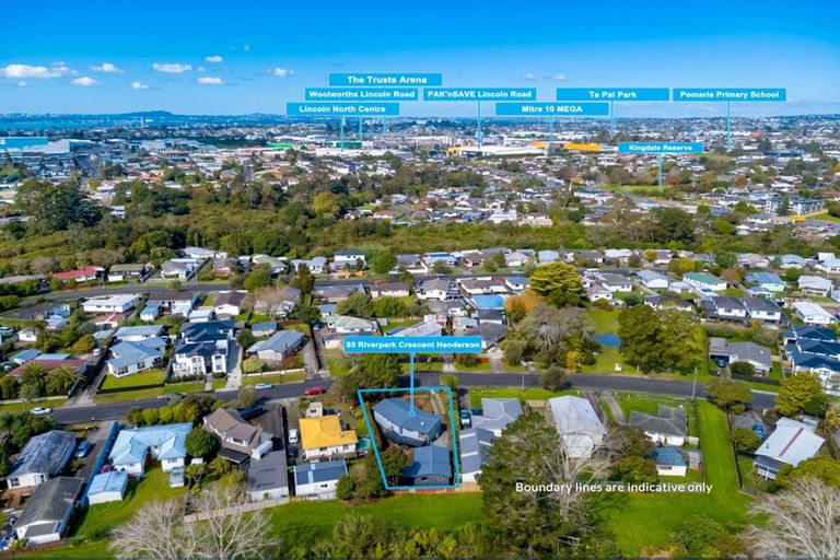 Photo of property in 85 Riverpark Crescent, Henderson, Auckland, 0610
