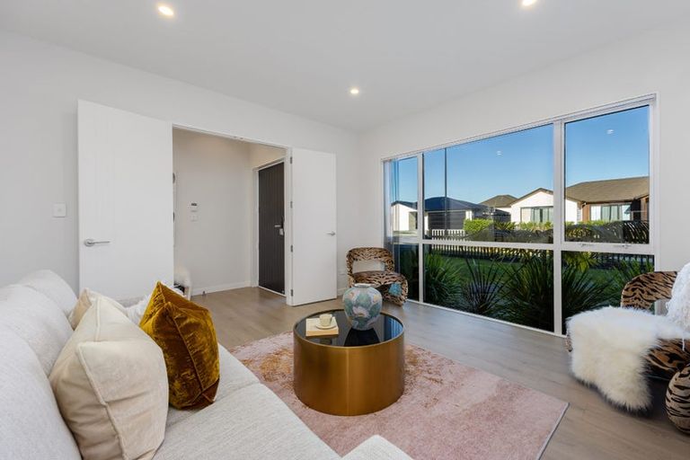 Photo of property in 87 Maryvale Road, Wainui, 0932