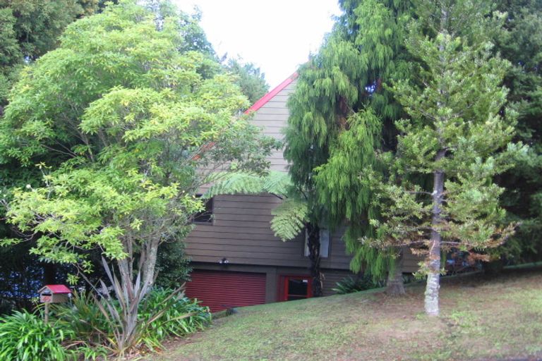 Photo of property in 45 Rimutaka Place, Titirangi, Auckland, 0604