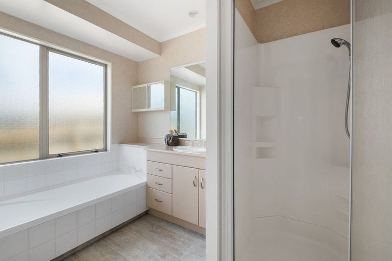 Photo of property in 6 Golden Heights, Hairini, Tauranga, 3112