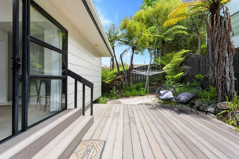 Photo of property in 5/20a Lavery Place, Sunnynook, Auckland, 0632