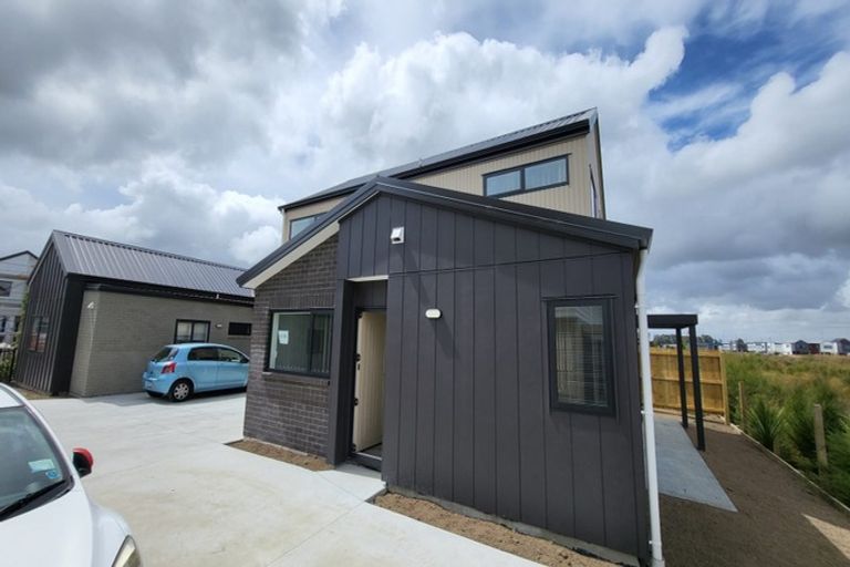 Photo of property in 43 Black Beech Crescent, Takanini, 2110