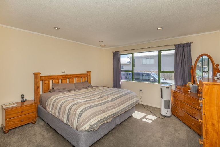Photo of property in 24 Arataki Grove, Waitarere Beach, Levin, 5510