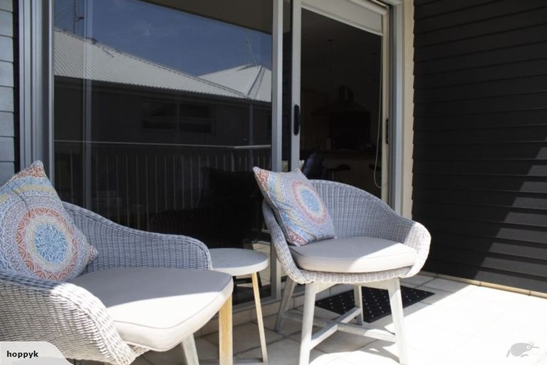 Photo of property in 2/48 May Street, Mount Maunganui, 3116