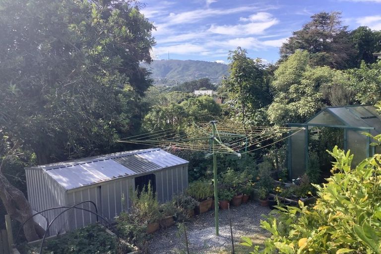 Photo of property in 13 Warwick Street, Wilton, Wellington, 6012