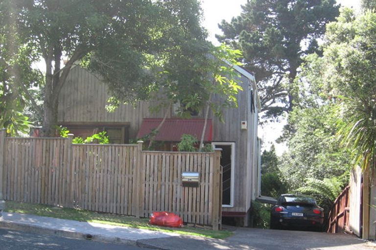 Photo of property in 26 Miraka Place, Birkenhead, Auckland, 0626