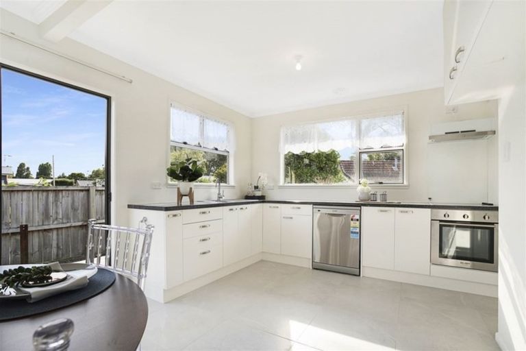 Photo of property in 4 Ranui Street, Dinsdale, Hamilton, 3204