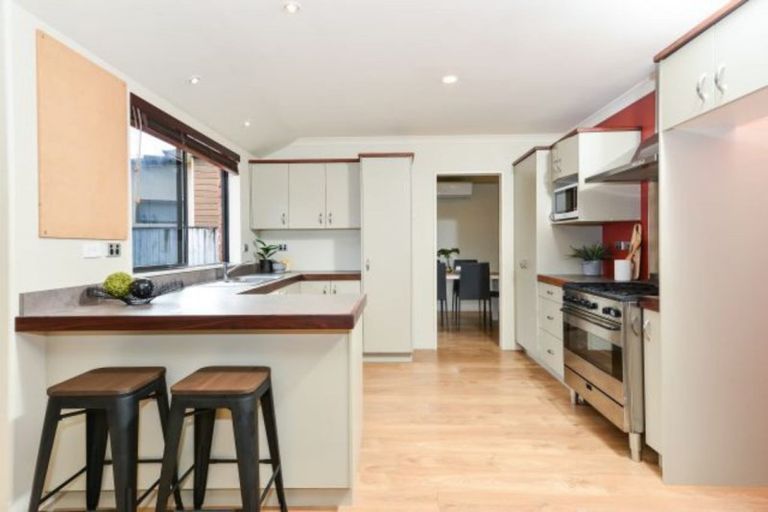Photo of property in 4 Azure Place, Huntington, Hamilton, 3210