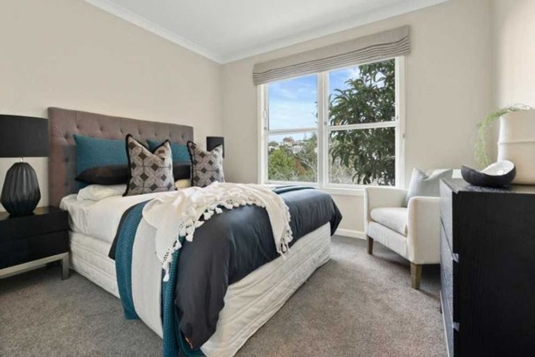 Photo of property in 1/99 Mountbatten Avenue, Hillcrest, Auckland, 0627