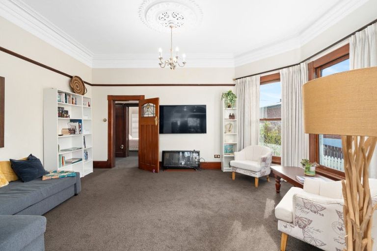 Photo of property in 143 Kenmure Road, Kenmure, Dunedin, 9011