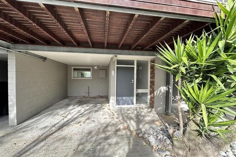 Photo of property in 2/88 Victoria Avenue, Palmerston North, 4410