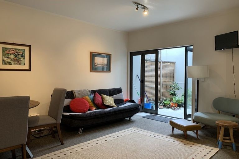 Photo of property in 1e/10 Crummer Road, Grey Lynn, Auckland, 1021