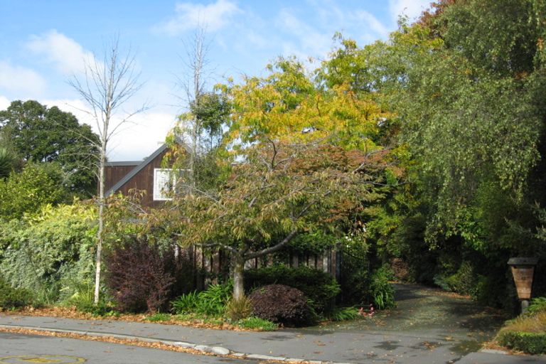 Photo of property in 8 Chevron Place, Ilam, Christchurch, 8041