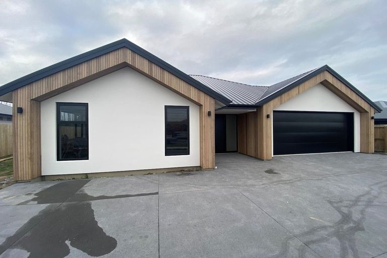 Photo of property in 19 Mcquillan Avenue, Woodend, 7610