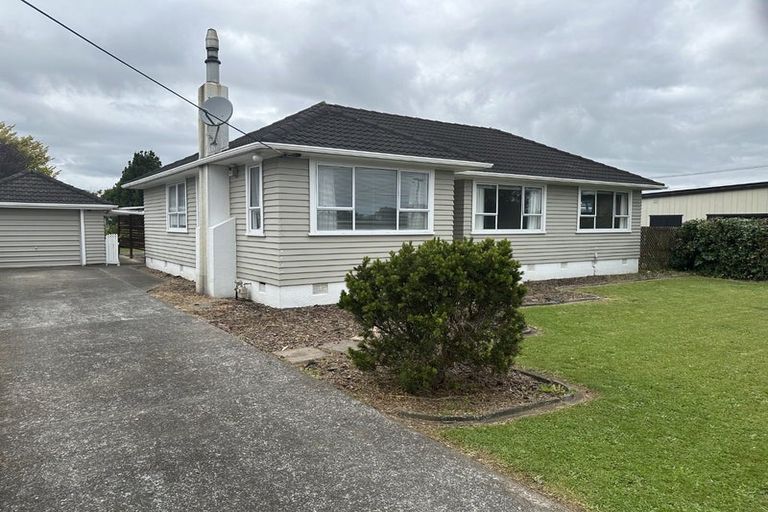 Photo of property in 160 Weraroa Road, Levin, 5510