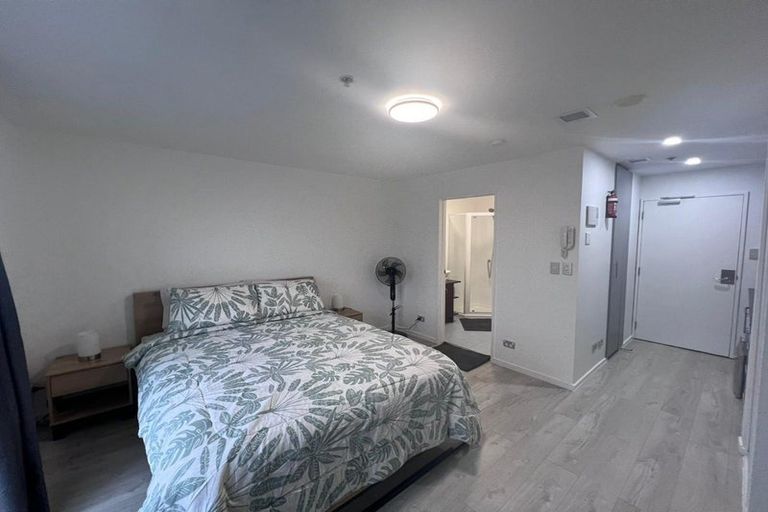 Photo of property in 2d/17 Crown Lynn Place, New Lynn, Auckland, 0600