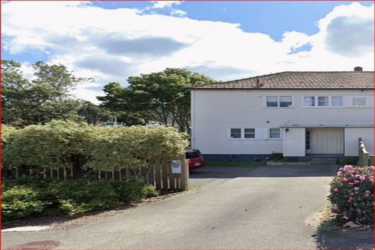 Photo of property in 877 High Street, Avalon, Lower Hutt, 5011