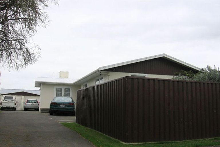 Photo of property in 21 Sefton Avenue, Highbury, Palmerston North, 4412