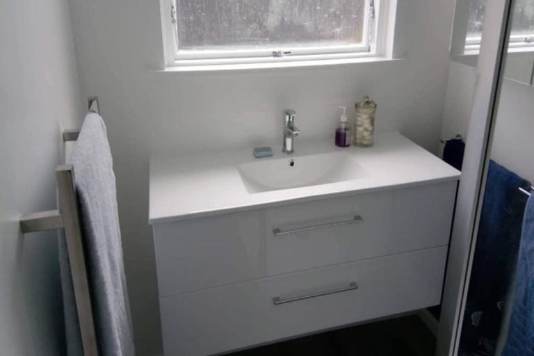 Photo of property in 4/30b Nortons Road, Avonhead, Christchurch, 8042