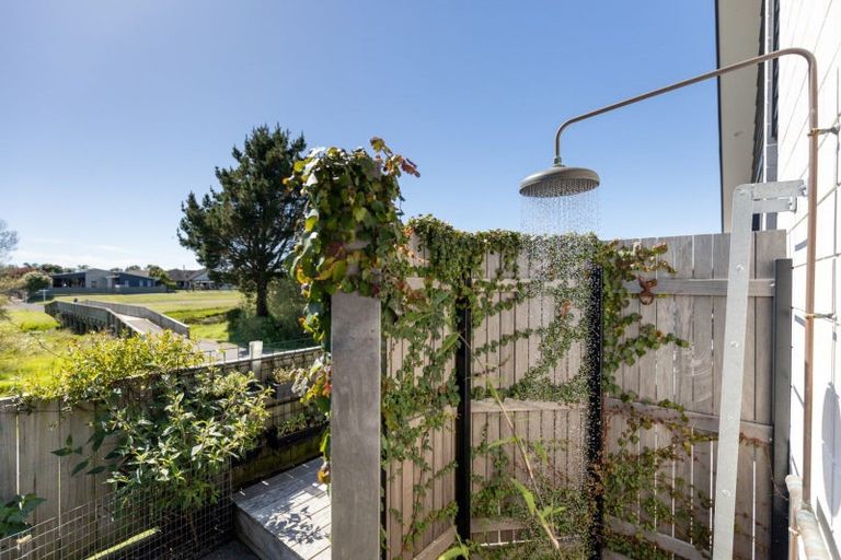 Photo of property in 73 Harding Drive, Papamoa Beach, Papamoa, 3118