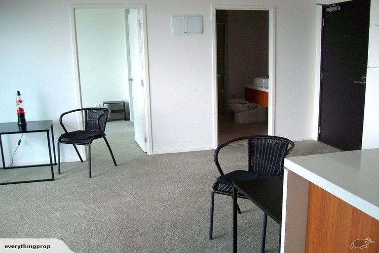 Photo of property in The Docks Apartments, 403/2 Dockside Lane, Auckland Central, Auckland, 1010