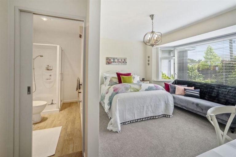 Photo of property in 48 Garreg Road, Bryndwr, Christchurch, 8052