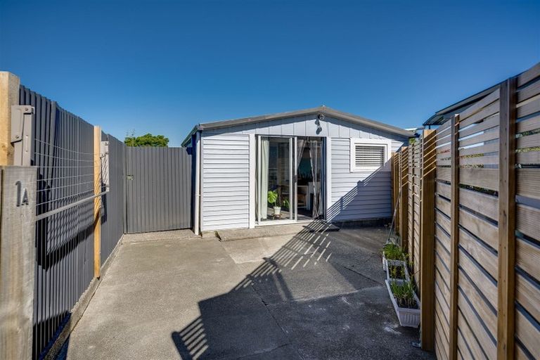 Photo of property in 1 Wynyard Crescent, Tamatea, Napier, 4112